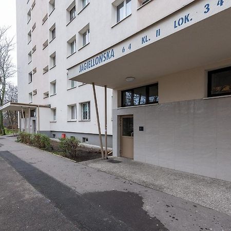 Jagiellonska 64 Prywatne Mieszkanie Z Oddzielna Sypialnia I Balkonem Samodzielne Zameldowanie! Self Check-In System! Warschau Exterior foto